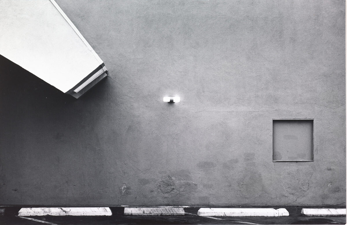 Lewis Baltz, Laguna Beach, 1970. Gelatin silver print. 5 9/16 x 8 1/2 in. (14.13 x 21.59 cm). Pomona College Collection. © Lewis Baltz