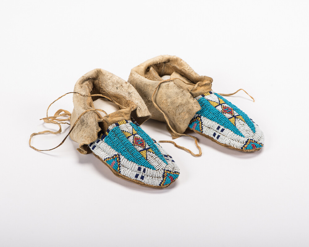 Sioux, Moccasins, mid 19th century, Pomona College Collection. Gift of Mrs. Edward H. Angle.