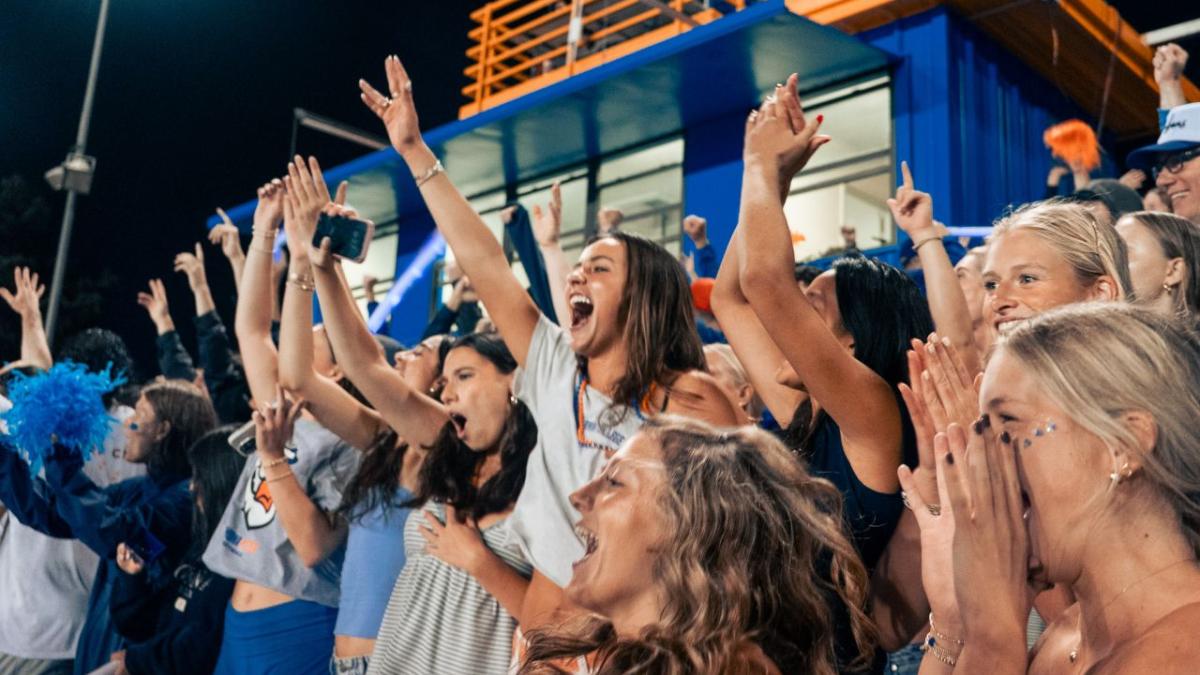 Fans cheer