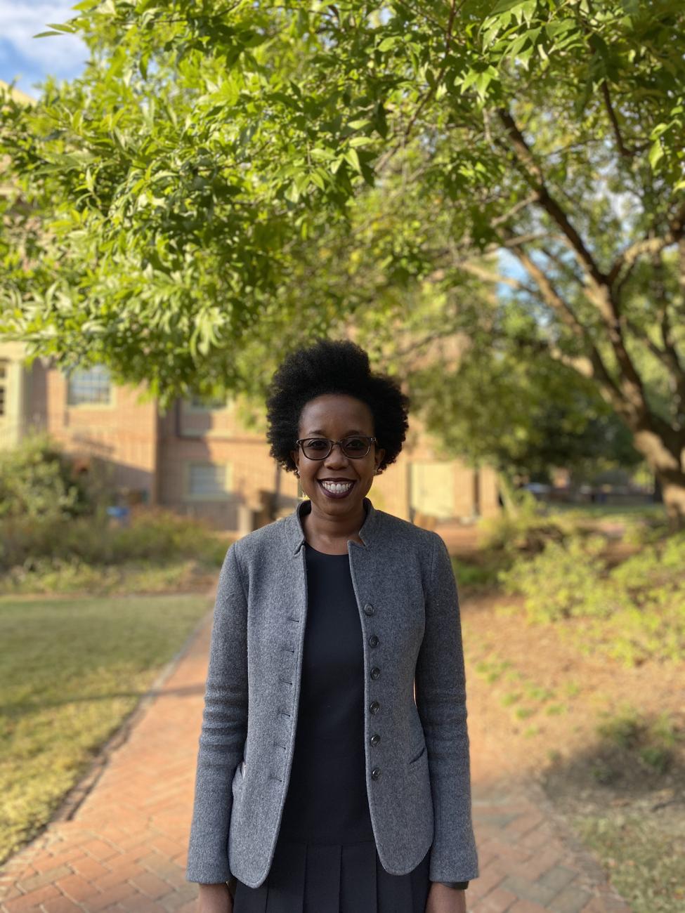 photo of kelly zvogbo '14