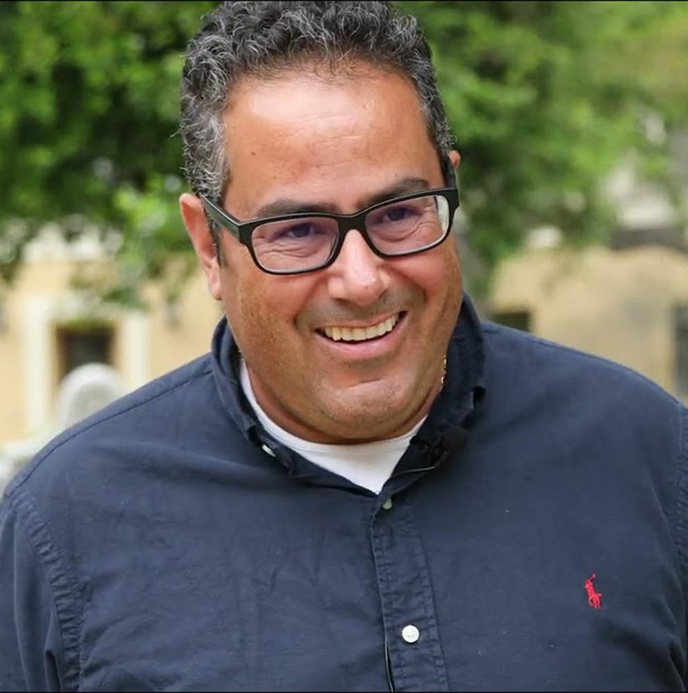 Headshot of Professor Lozano