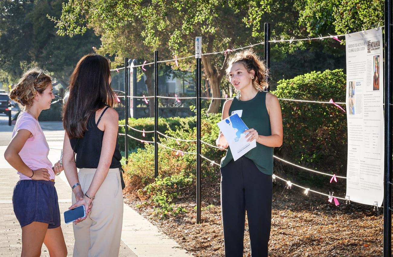Gabrielle Stawski '27 speaks with students about her experience through PCIP