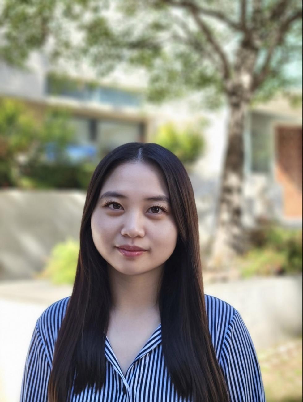 Vicki Cao ’27