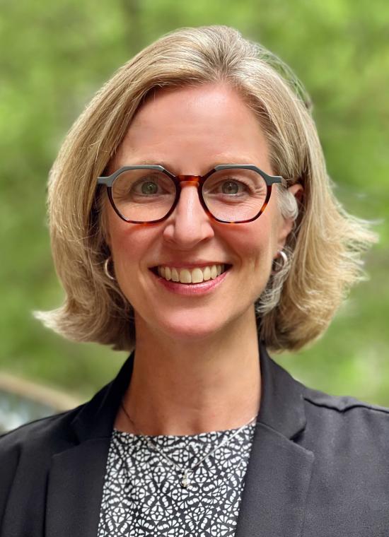 headshot of Kara Godwin in an outdoor setting