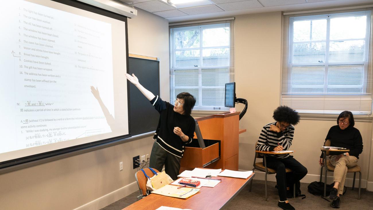 Prof. Kazumi Takahashi in class